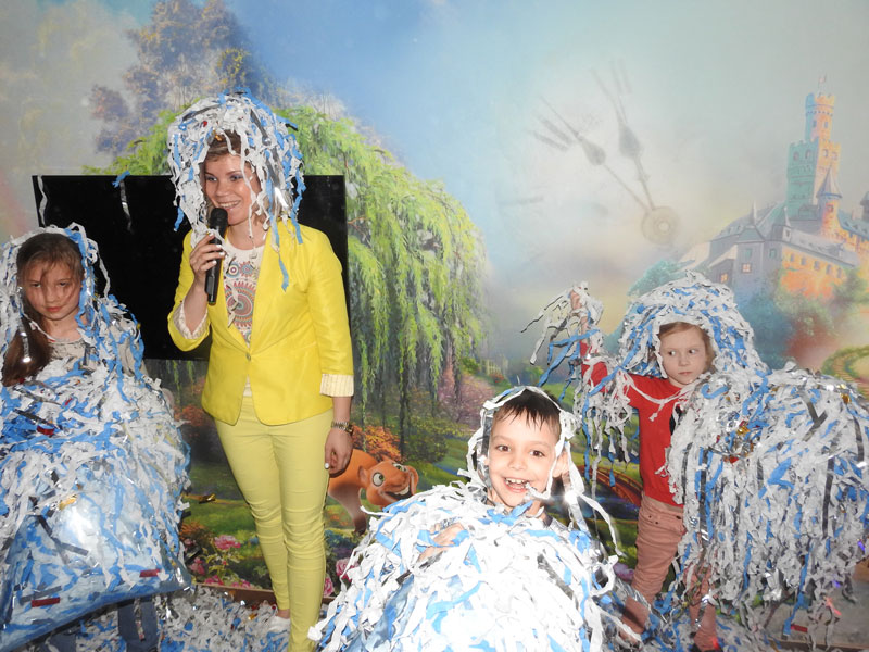 Бумажное шоу на детский праздник Москва. 