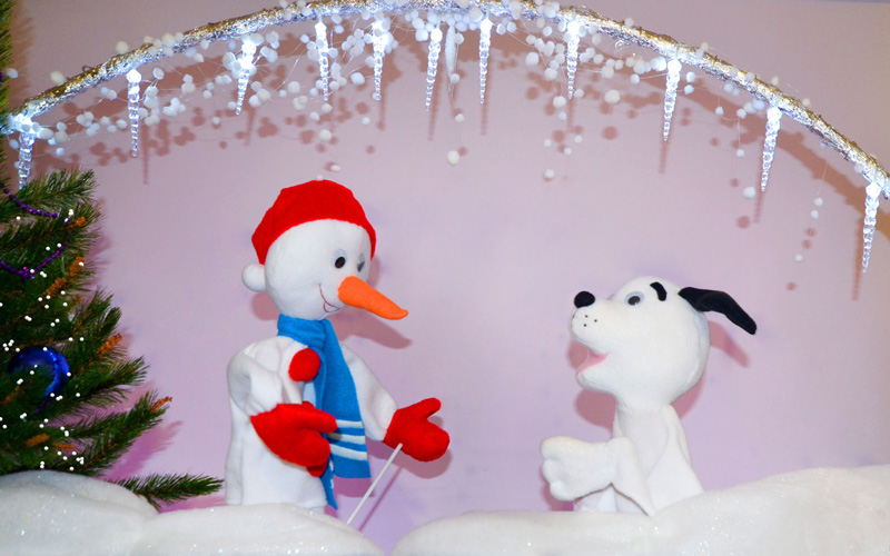 Кукольный спектакль на новый год. Снеговик-почтовик